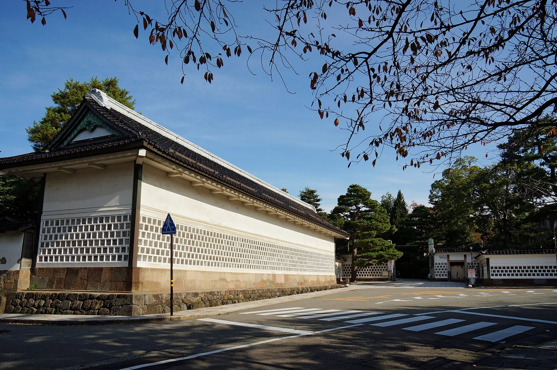成巽閣の歴史的な建物