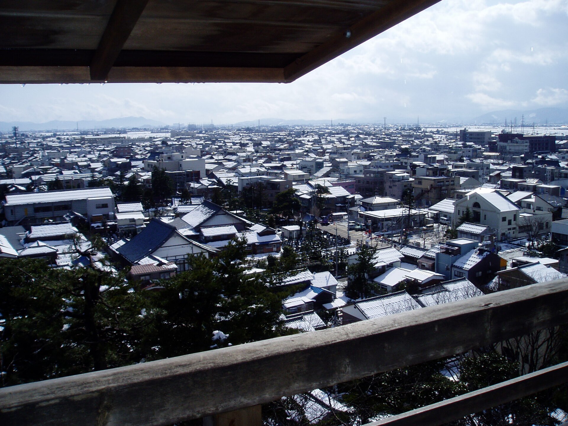 丸岡城天守から見渡す坂井市丸岡町