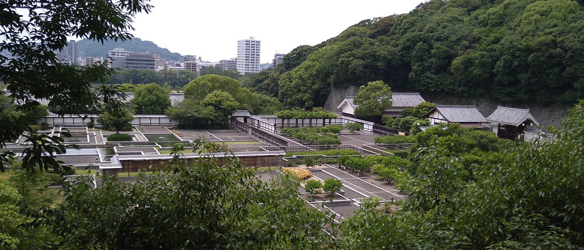 松山城二之丸史跡庭園