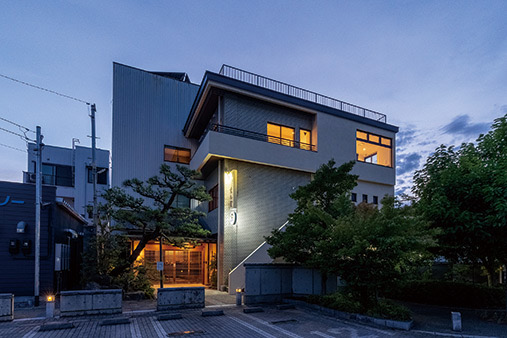 料亭ほんだ内３Ｆゲストハウス四方館の施設写真