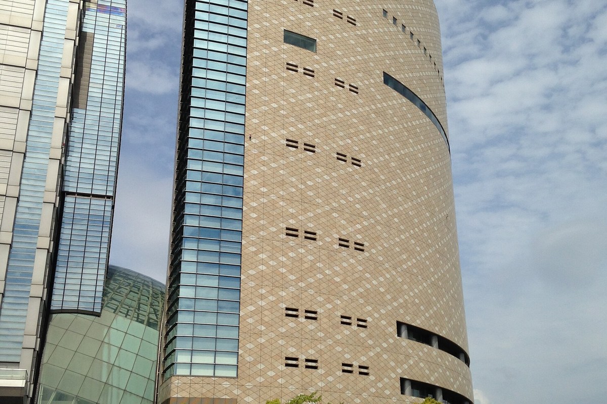 大阪歴史博物館の外観
