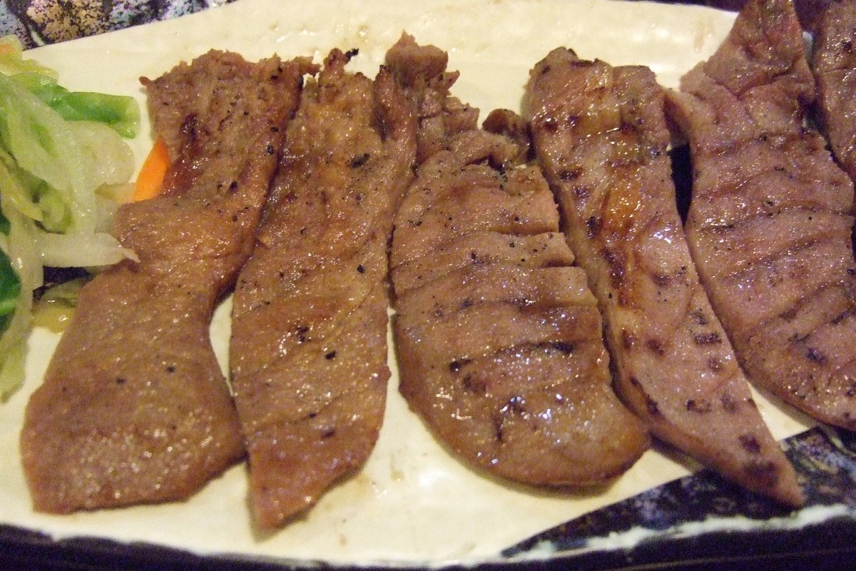 仙台名物の牛たん定食