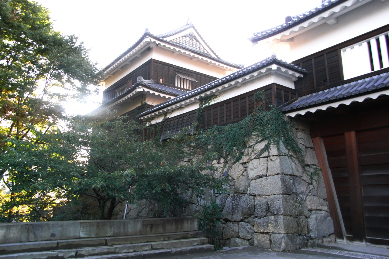 上田城東虎口櫓門と南北の櫓
