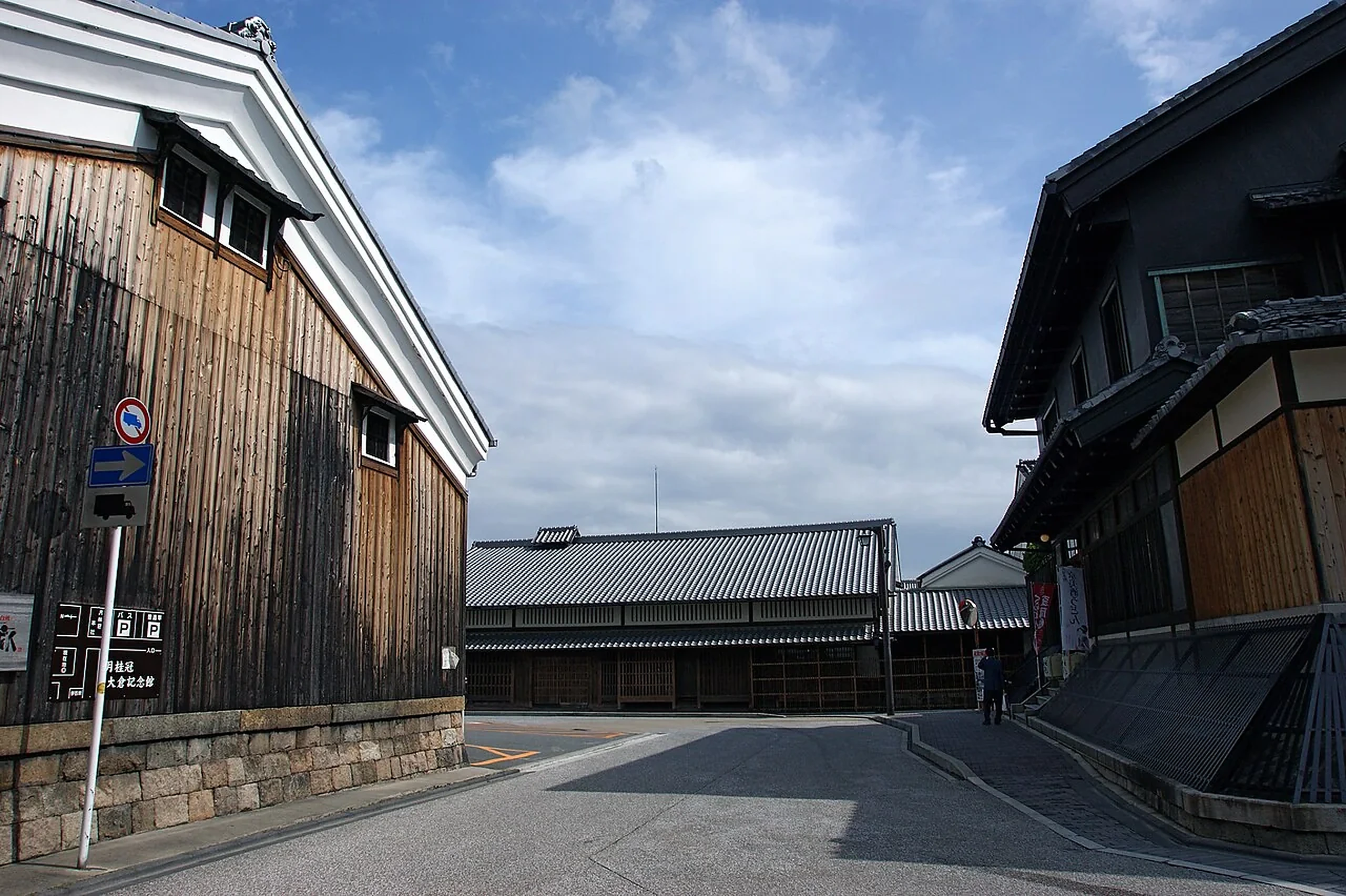 京都伏見の月桂冠大倉記念館周辺に残る酒蔵